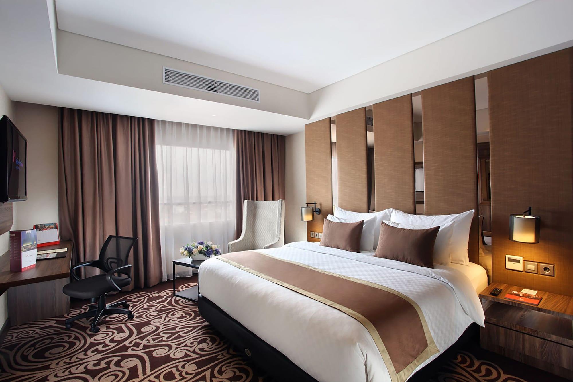 Swiss-Belinn Karawang Exteriér fotografie