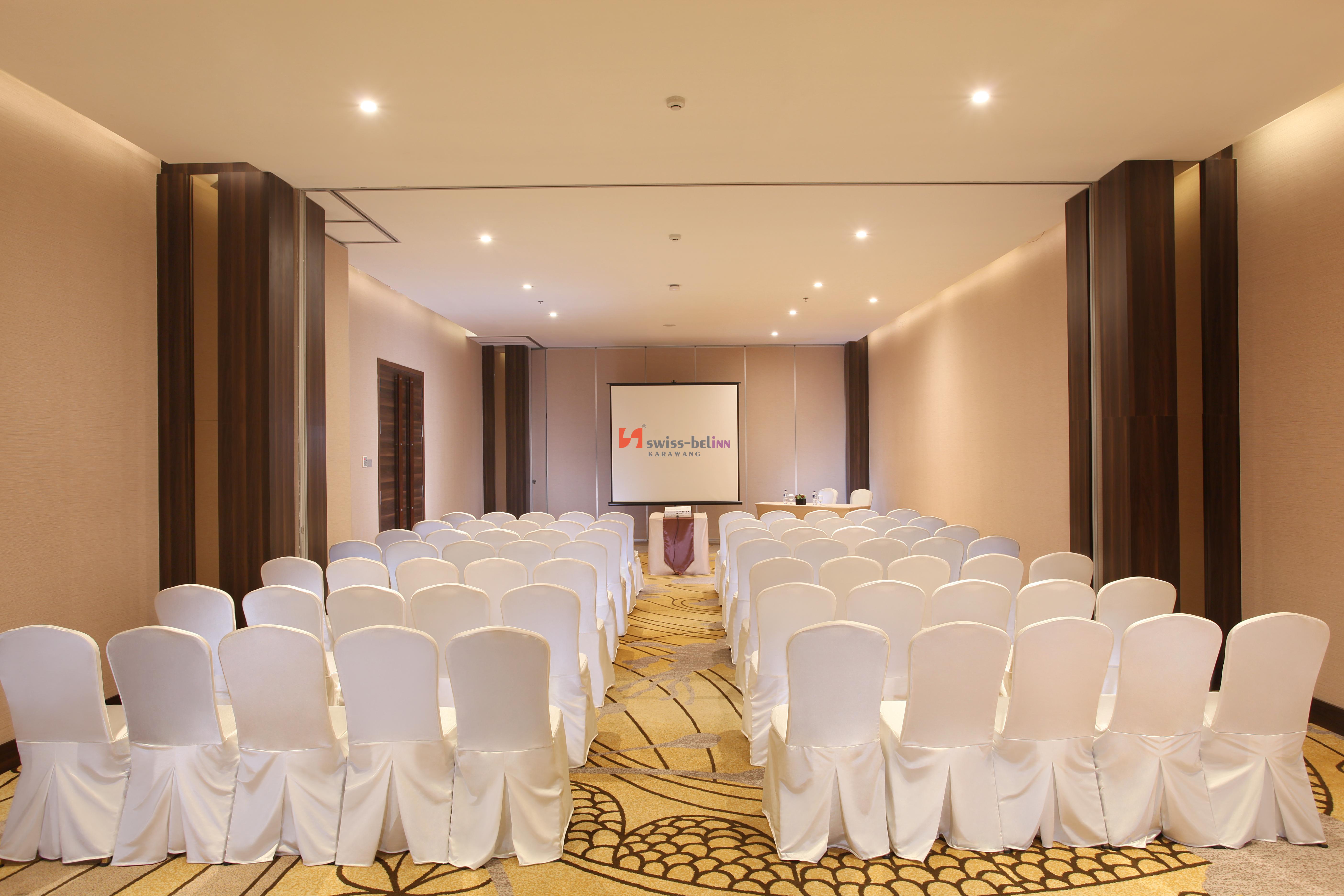 Swiss-Belinn Karawang Exteriér fotografie