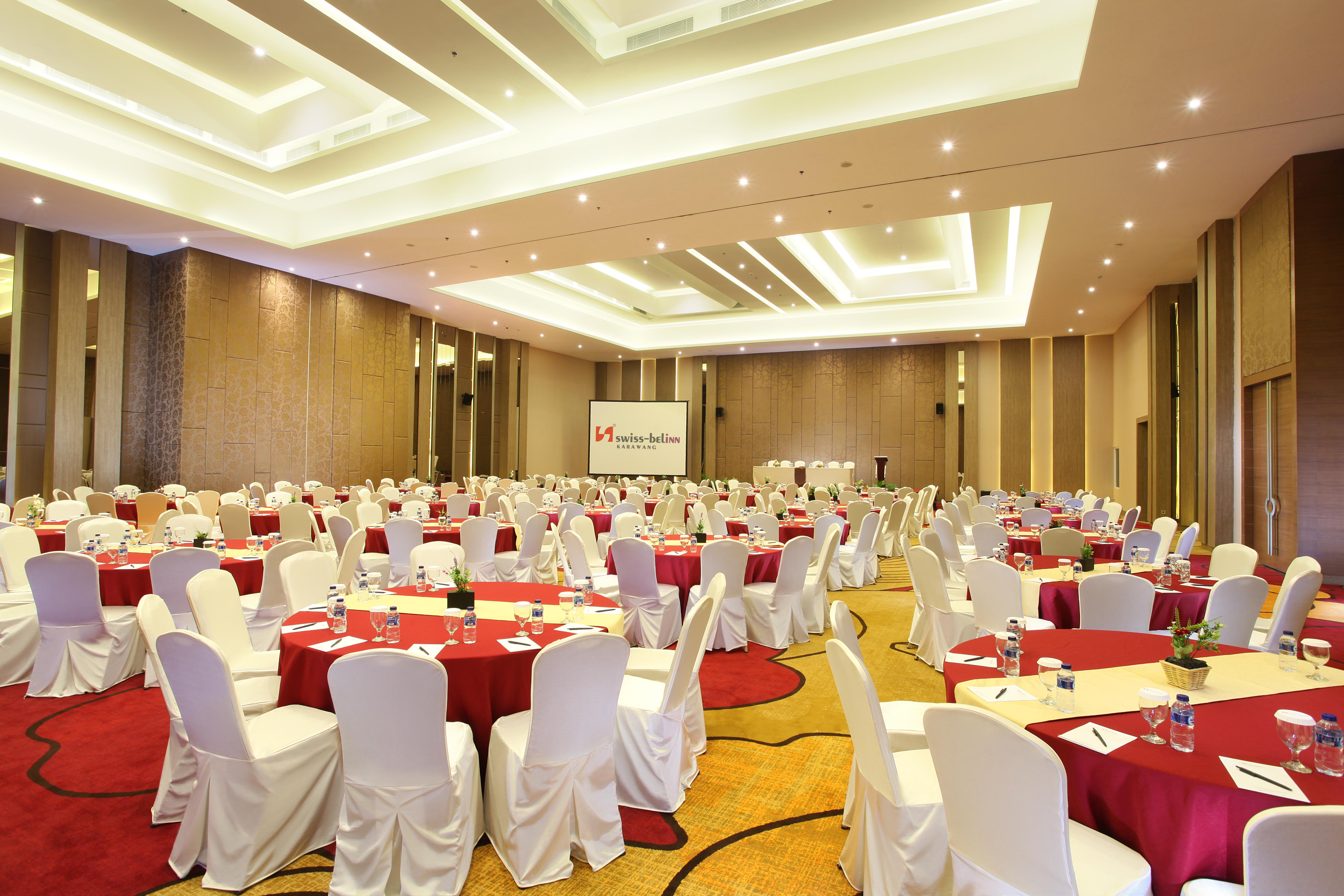Swiss-Belinn Karawang Exteriér fotografie