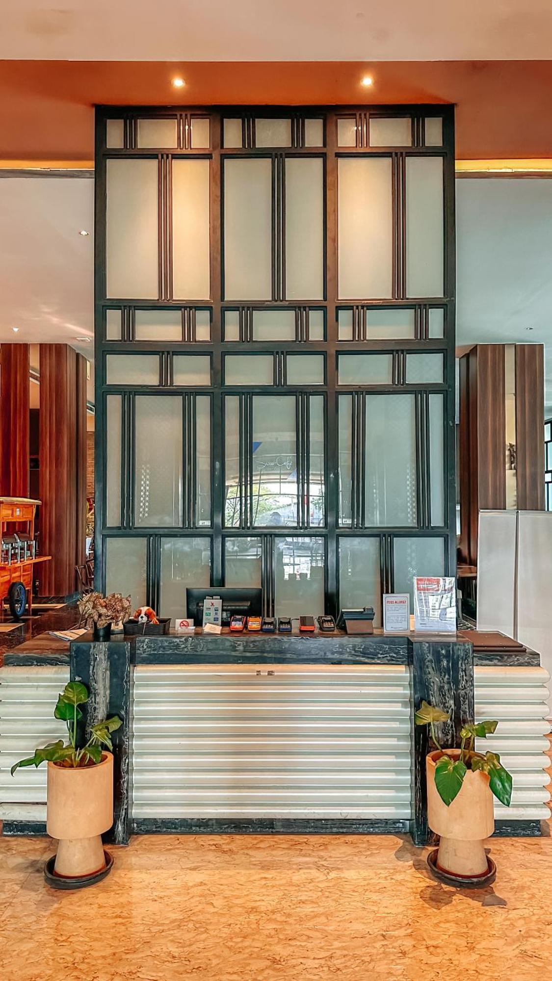 Swiss-Belinn Karawang Exteriér fotografie