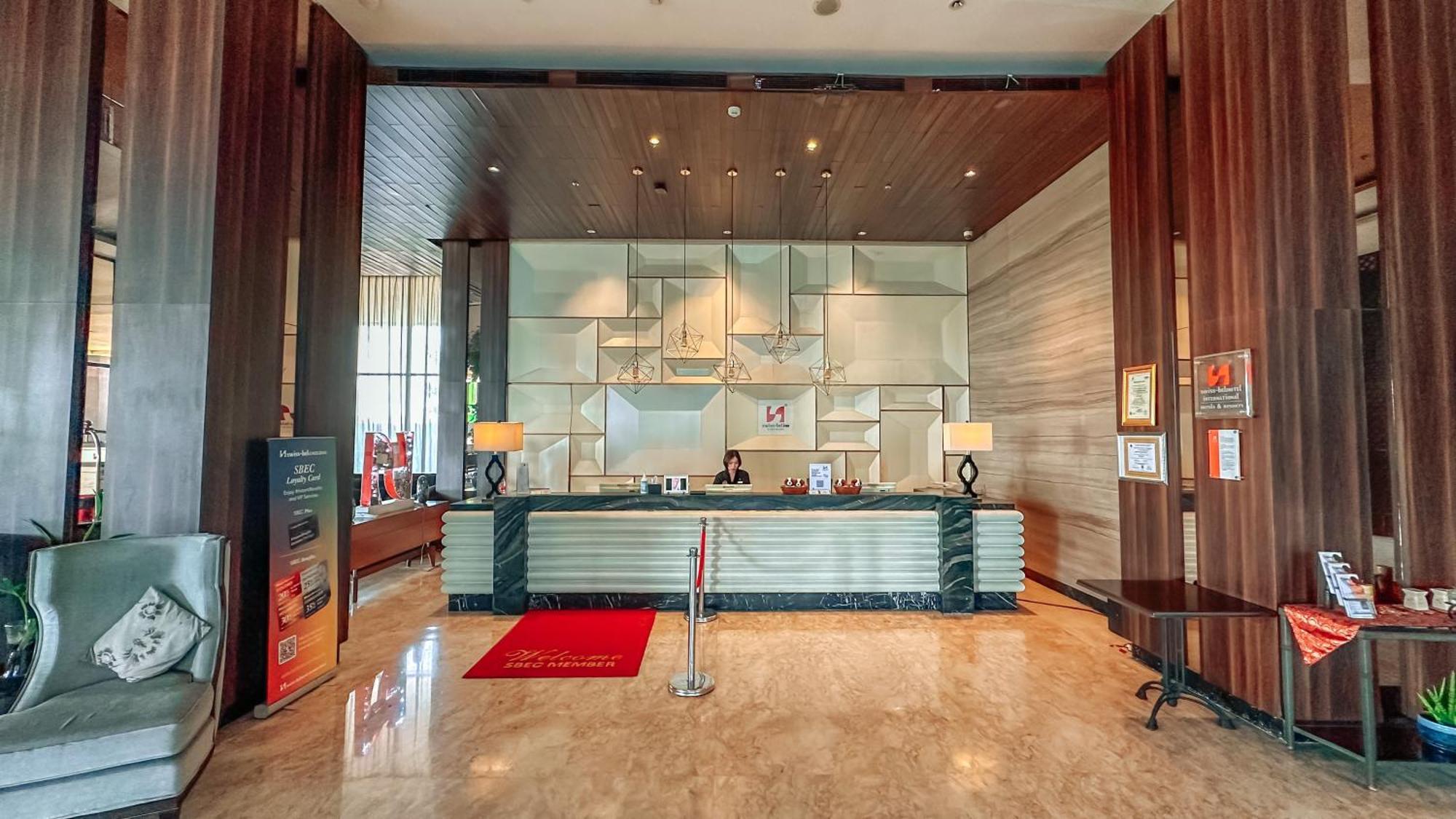 Swiss-Belinn Karawang Exteriér fotografie